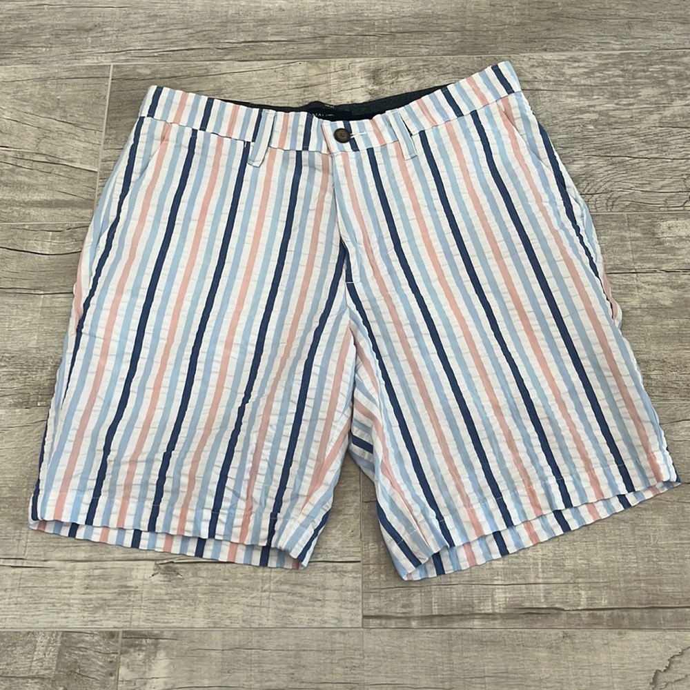 Nautica Shorts 8CZ Coralsands Size 30 Classic Fit Flat Front Short‎